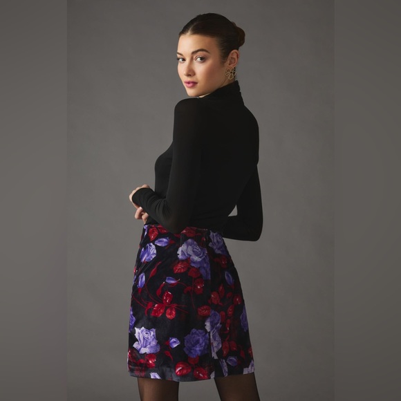 ✨ Anthropologie Velvet Micro Mini Skirt Sz 8 - Picture 3 of 6